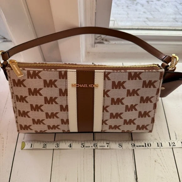 Michael Kors | Vincent Logo Shoulder Bag with Pochette, Medium - Picture 10 of 14